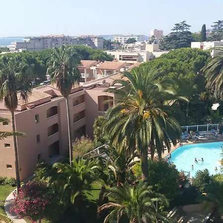 Appartement T2 De Standing Au Pied Des Plages Golfe-Juan Exterior photo